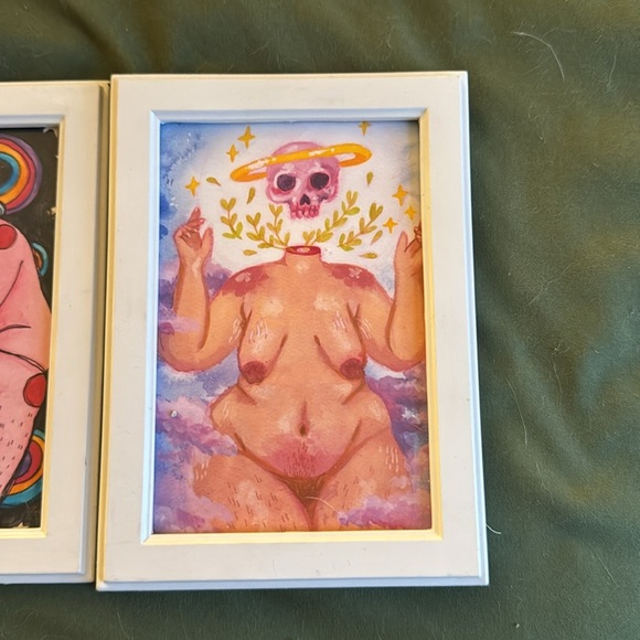 Stylized White Drawing Illustrations with Graceful Poses - Picture 4 of 5